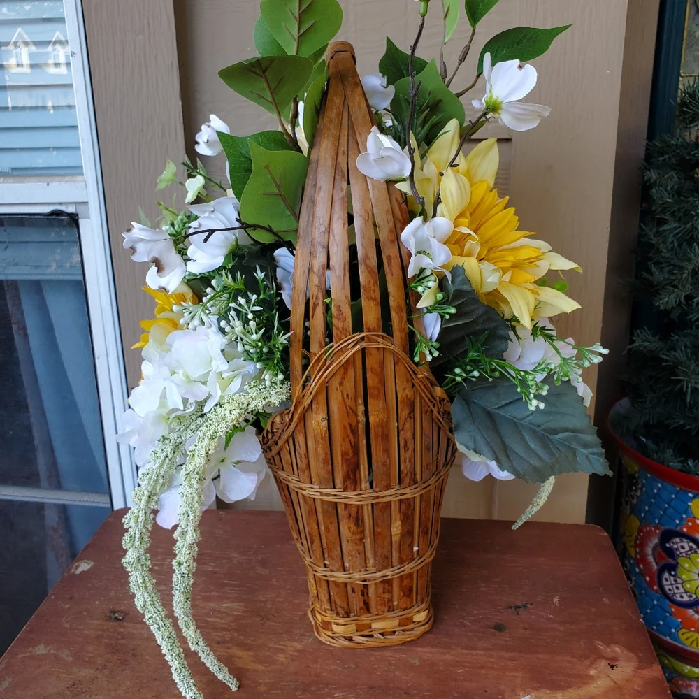 Sunflower Bouquet Basket